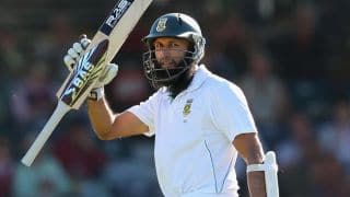 बांग्लादेश के खिलाफ पहले टेस्ट में आउट होते ही 'स्पेशल' बन गए हाशिम आमला